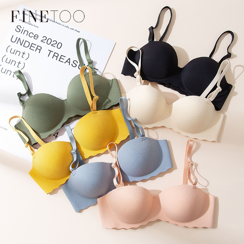 Ropa interior de pecho pequeño - Bralette Triangle Set reseña y precio